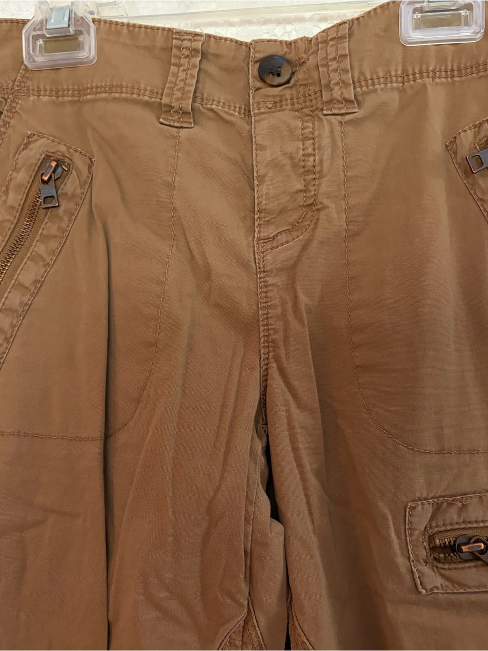 Calvin Klein Jeans Pre-loved Women’s Pants in Rust Size 4 - Picture 3 of 8